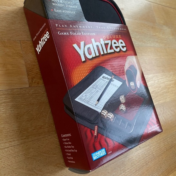 Yahtzee Deluxe Game Folio Edition - Picture 2 of 3